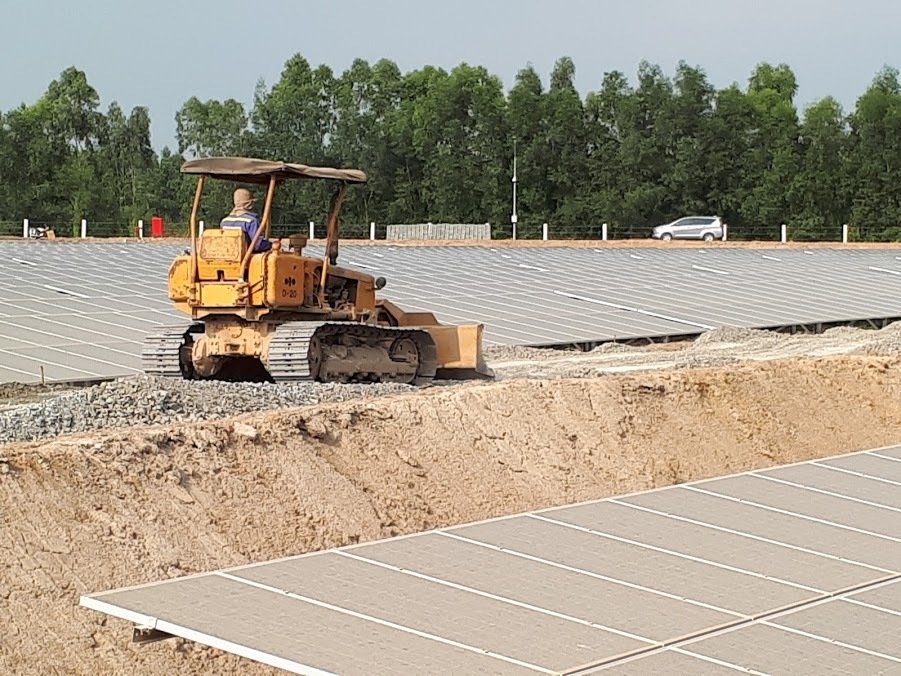 Đón nguồn điện vô tận: Giá rất cao, nỗi lo đáng sợ