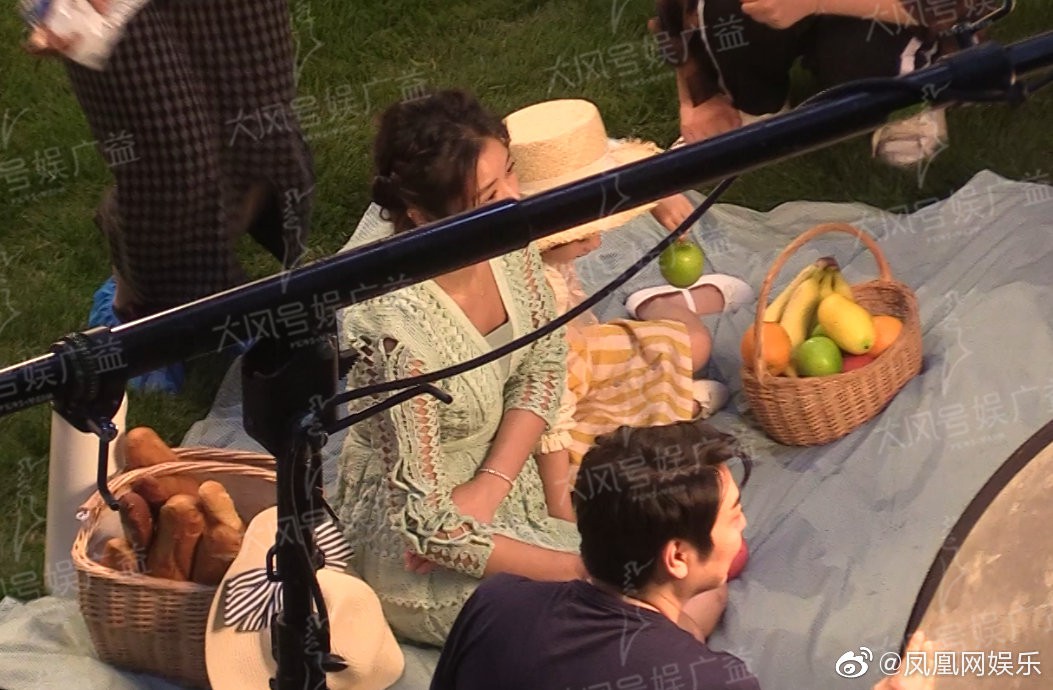 Lâm Tâm Như lộ bụng bầu lùm lùm ở tuổi 43, đáp ứng nguyện vọng sinh con thứ 2 cho Hoắc Kiến Hoa?