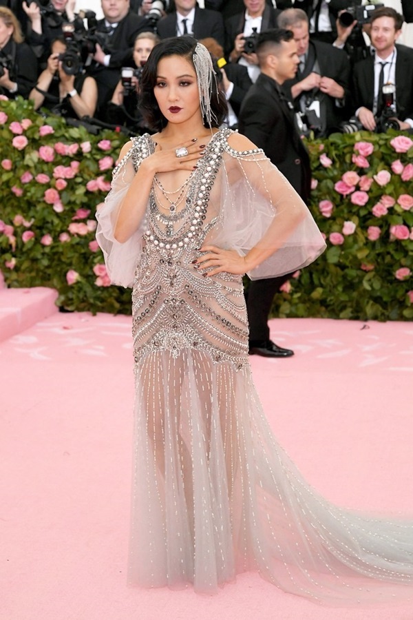 Dàn mỹ nhân diện trang phục hở ngực ở Met Gala 2019