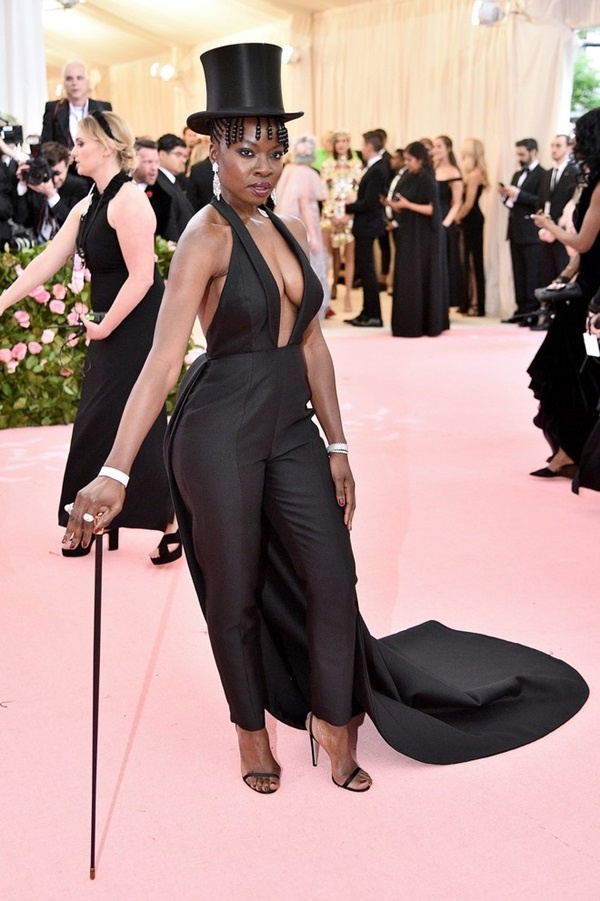 Dàn mỹ nhân diện trang phục hở ngực ở Met Gala 2019