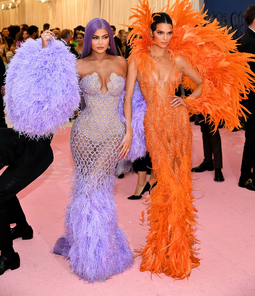 Met Gala: Khoe ngực ngồn ngộn, 3 chị em Kim Kardashian vẫn chịu thua Lady Gaga và loạt thánh làm lố đỉnh cao này
