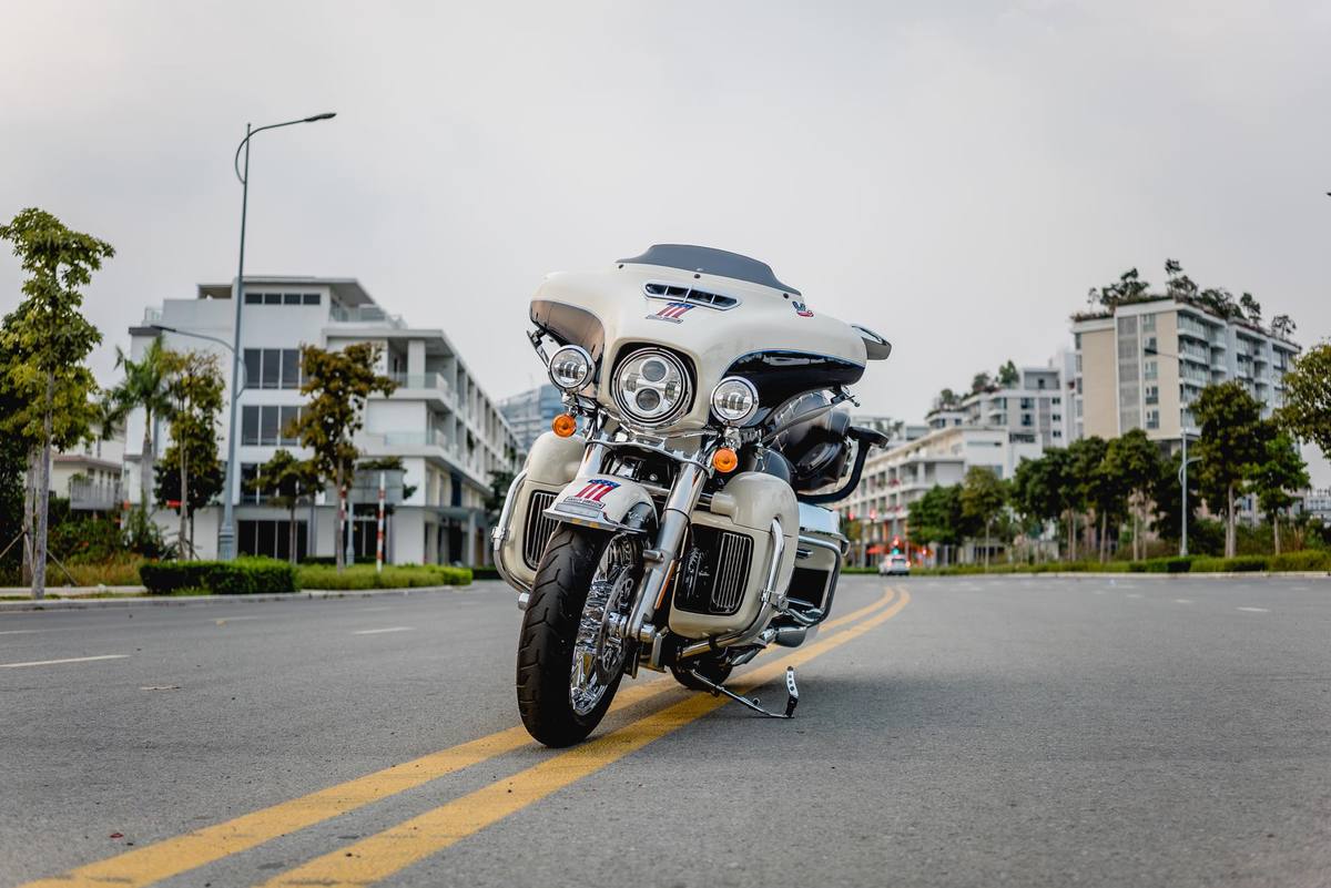 Harley Ultra Classic 2015 giá hơn 800 triệu đồng