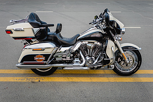 Harley Ultra Classic 2015 giá hơn 800 triệu đồng