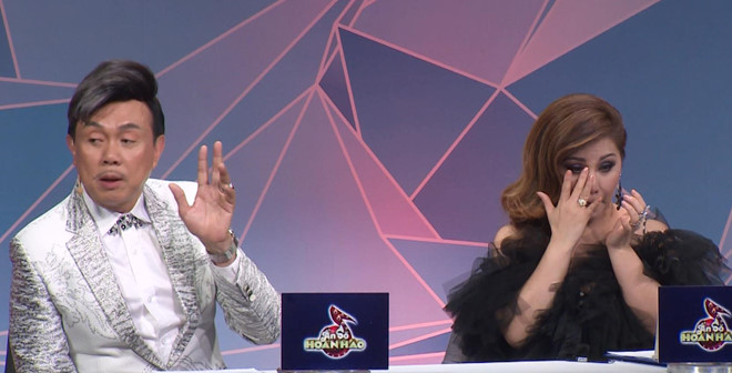 Minh Tuyết bật khóc khi nghe Chí Tài hát tặng vợ trên truyền hình