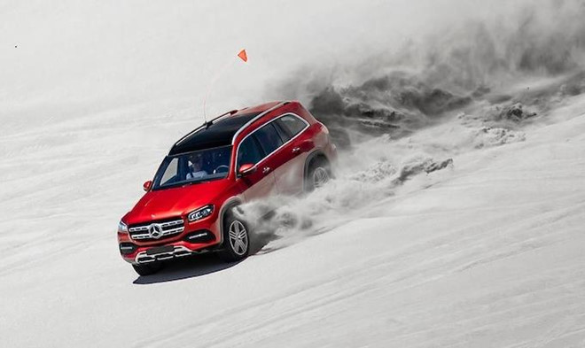 Trải nghiệm khả năng off-road của SUV hạng sang Mercedes GLS 2020