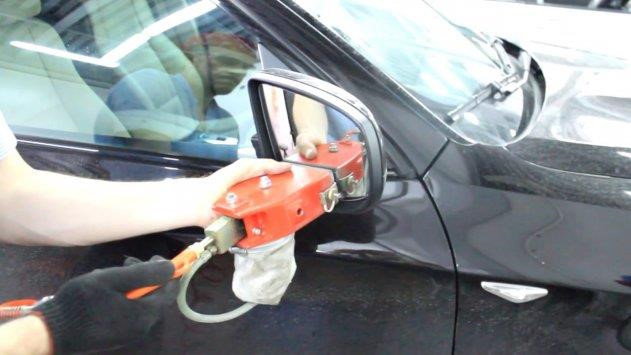 Mỹ cũng có tệ nạn vặt gương ôtô rồi bán lại như Việt Nam