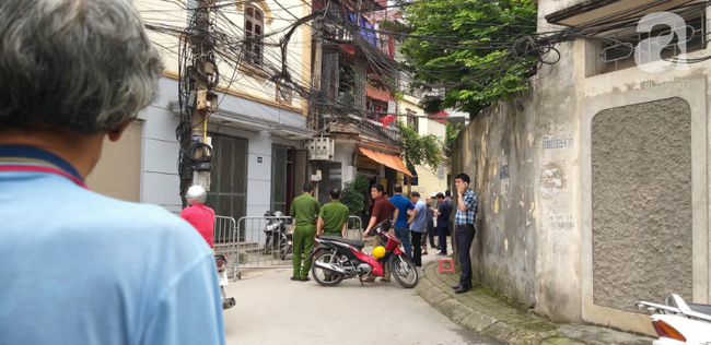 Hà Nội: Nghi án con trai giết chết bố ruột lúc rạng sáng rồi bỏ trốn khỏi nhà