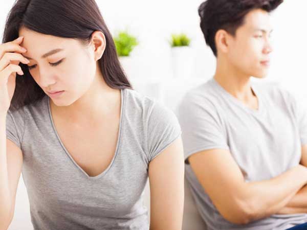 Chồng chê bai nhiều đến nỗi tôi không còn tự tin để gần gũi anh