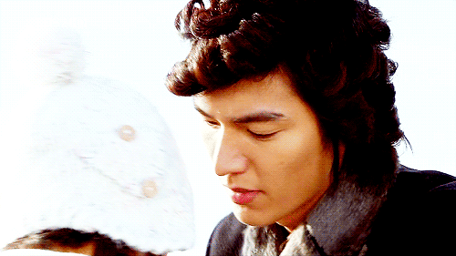 10 năm lột xác ngoại hình của Lee Min Ho: Từ nam thần Vườn sao băng thành tài tử với loạt màn tăng cân gây sốc