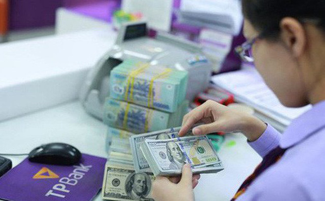 Vì sao tỷ giá đột ngột tăng vọt?