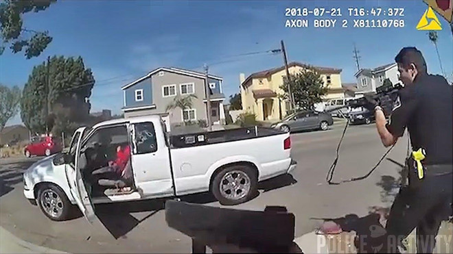 Hai cảnh sát bắn 76 phát vào nghi phạm ở Mỹ không bị truy tố