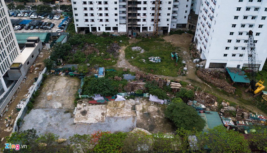 Chung cư bỏ hoang 9 năm ở đất vàng Hà Nội