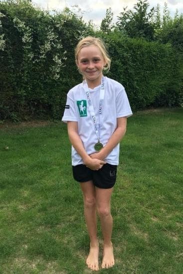 Bé gái đột ngột tử vong sau khi ăn một miếng bánh mì và lời cảnh báo cấp thiết các cha mẹ đừng bao giờ lơ là triệu chứng này ở con