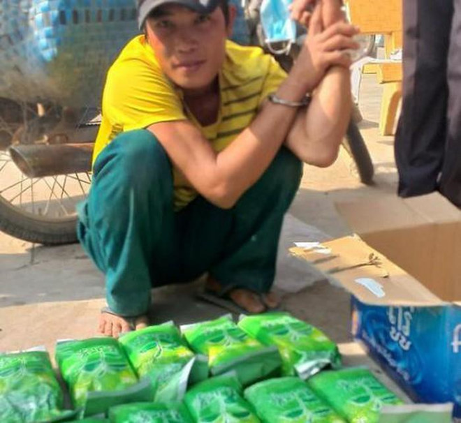 9X vận chuyển 15 kg ma tuý bằng xe máy không biển