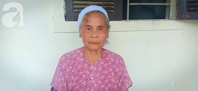 Bố mất chưa giỗ đầu thì mẹ cũng qua đời, hai đứa trẻ 6 và 13 tuổi sống côi cút, đói ăn bên bà ngoại già yếu