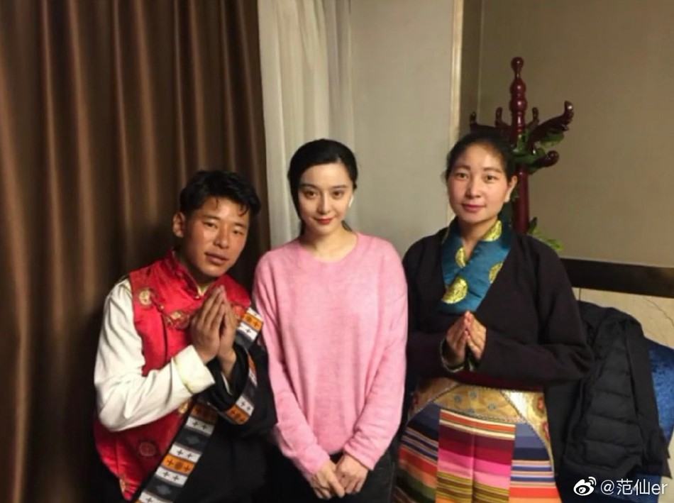 Phạm Băng Băng lâm bệnh nặng, chảy máu mũi phải truyền nước khi tới Tây Tạng làm từ thiện