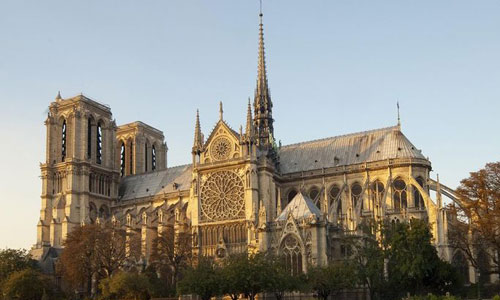 Tranh cãi về trách nhiệm trùng tu các nhà thờ trên thế giới