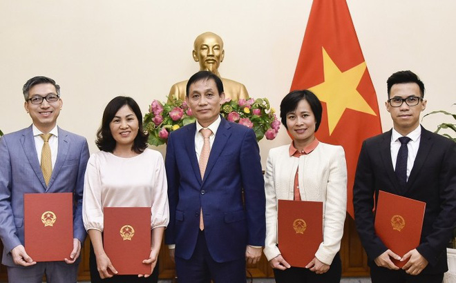 Bộ Ngoại giao bổ nhiệm nhiều nhân sự mới