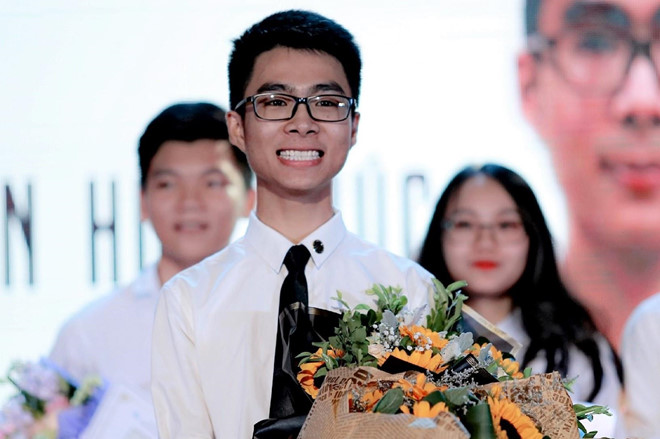 9X Nghệ An học gì từ tổng thống Mỹ để trở thành quán quân hùng biện?