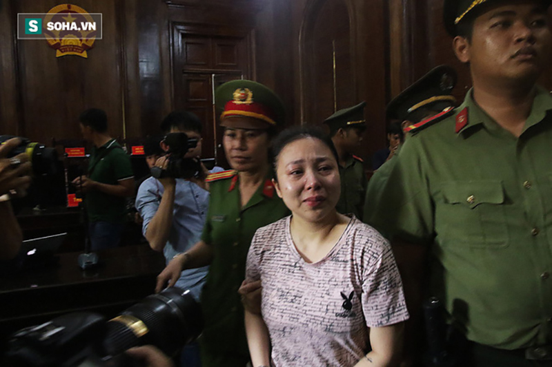 Những giọt nước mắt muộn màng của các bị cáo trong đường dây sản xuất ma túy lớn nhất nước