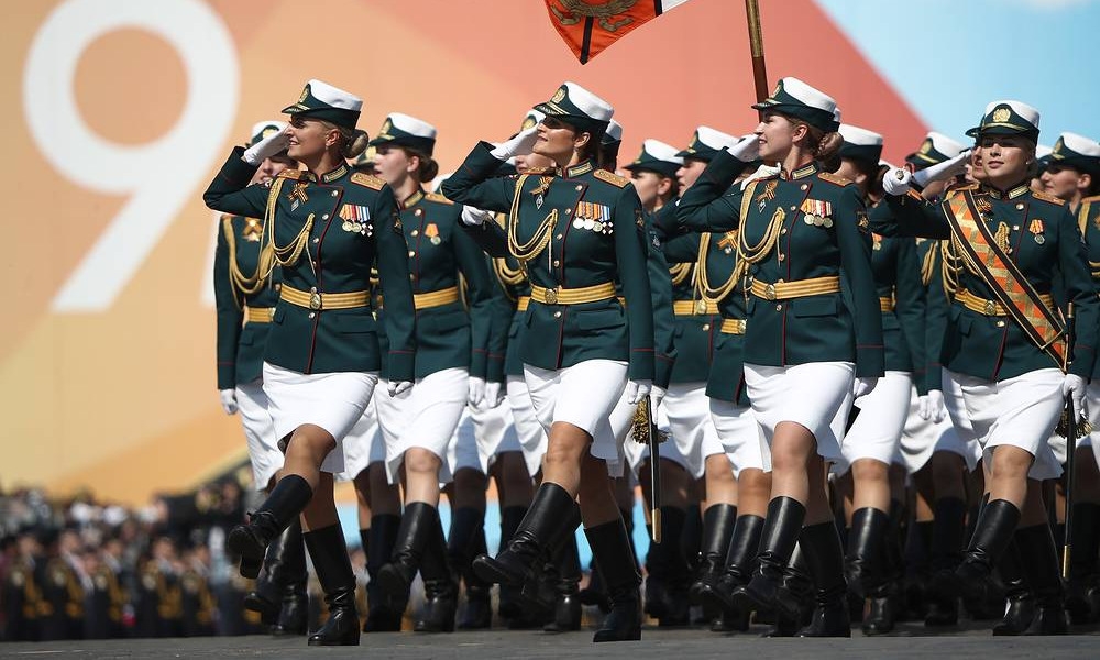 Video ảnh: Xe tăng, tên lửa Nga dàn hàng tập luyện cho Duyệt binh Chiến thắng