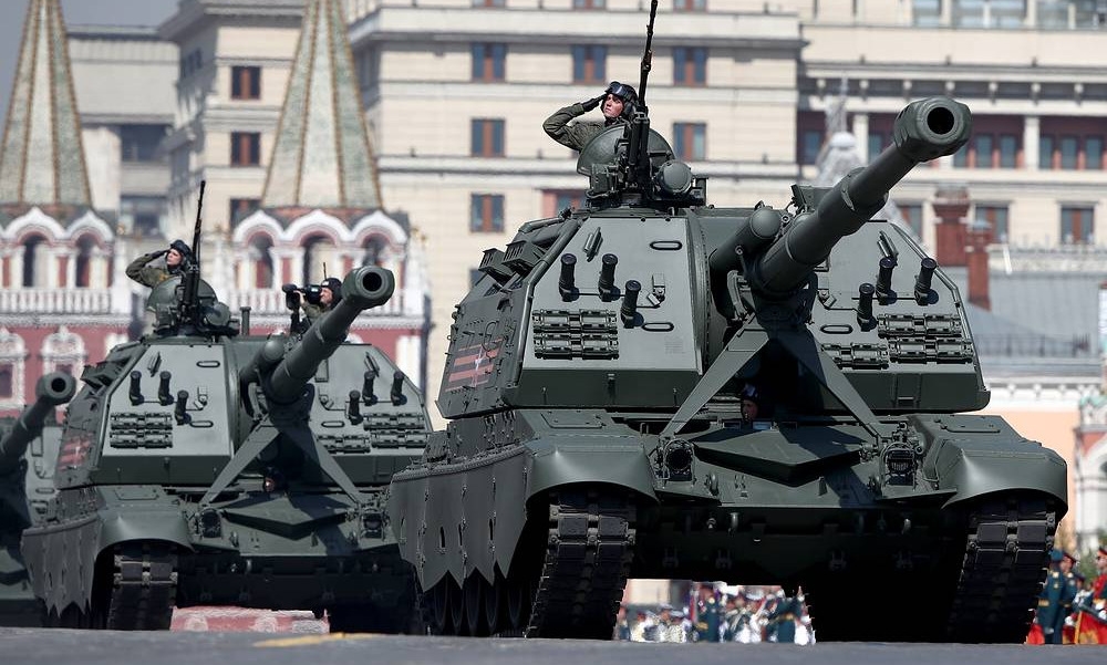 Video ảnh: Xe tăng, tên lửa Nga dàn hàng tập luyện cho Duyệt binh Chiến thắng