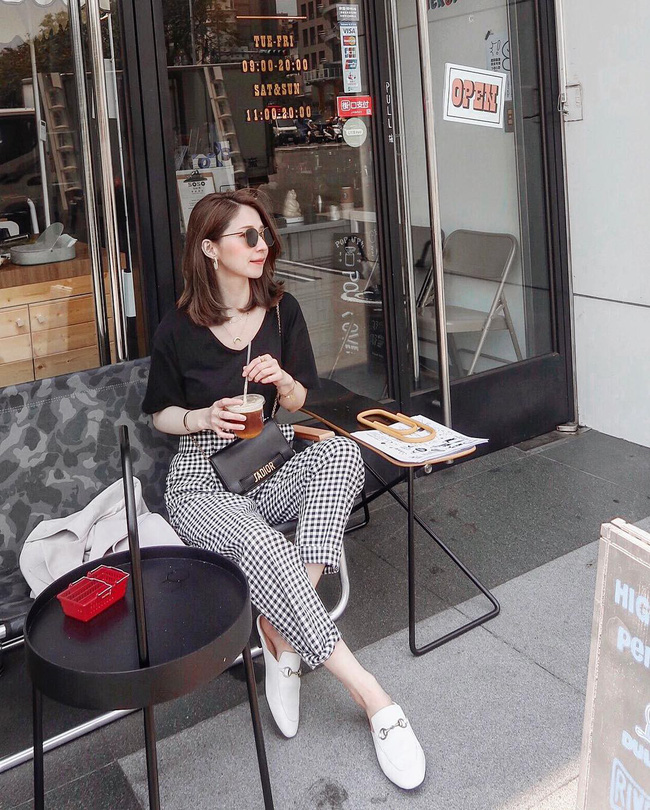 Cá là bạn không chỉ học được cách mix đồ mà còn tiện học được cả cách pose dáng ảo diệu từ street style Châu Á