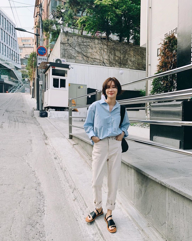 Cá là bạn không chỉ học được cách mix đồ mà còn tiện học được cả cách pose dáng ảo diệu từ street style Châu Á