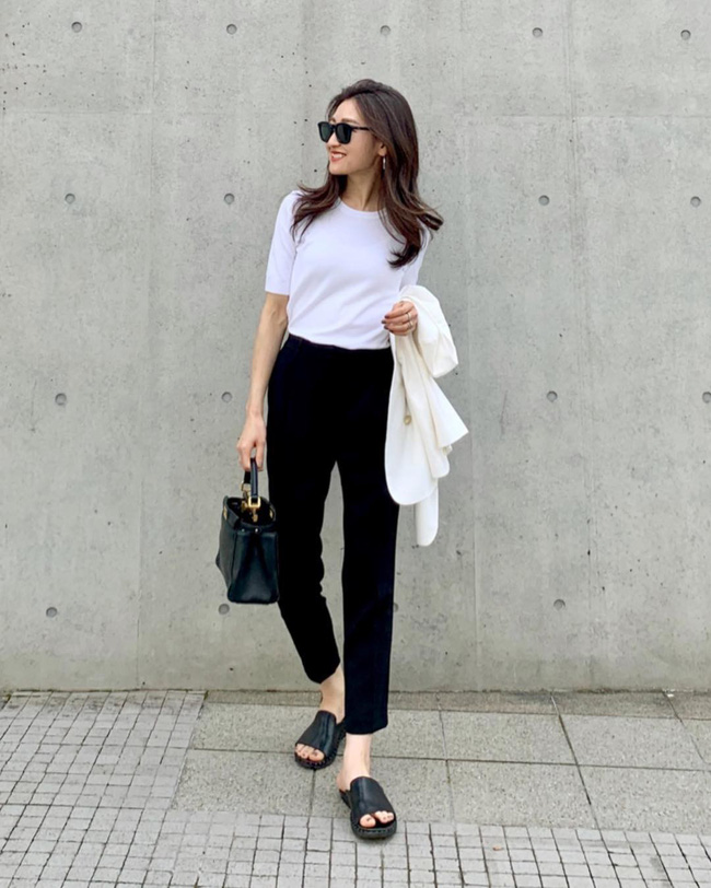 Cá là bạn không chỉ học được cách mix đồ mà còn tiện học được cả cách pose dáng ảo diệu từ street style Châu Á