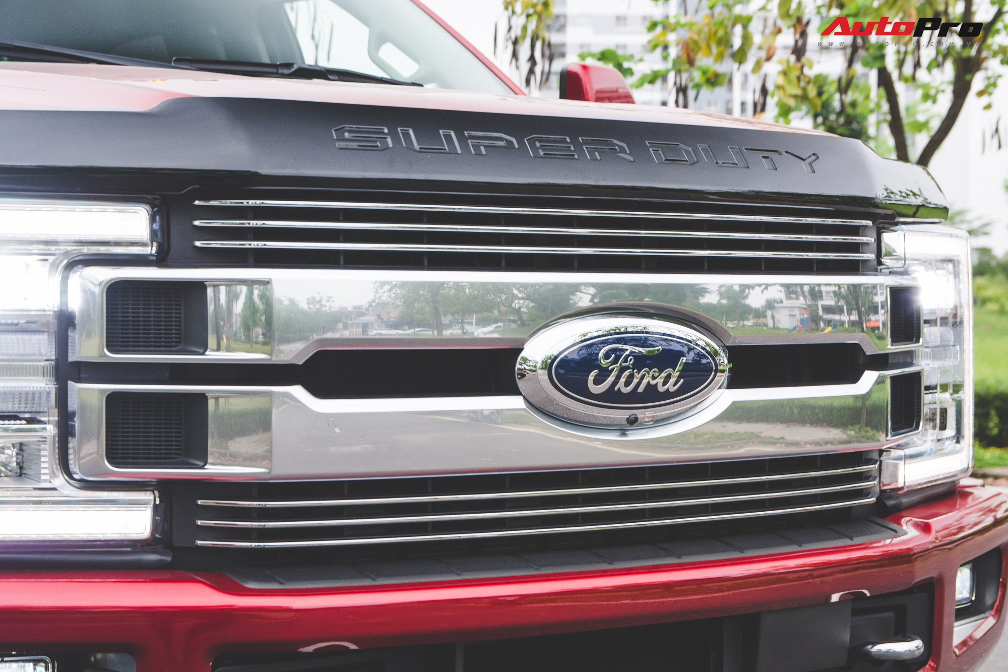 Cận cảnh Ford F-450 Limited Heavy Duty đầu tiên Việt Nam - Ông trùm của làng bán tải có giá hơn 6 tỷ đồng Cận cảnh Ford F-450 Limited Heavy Duty đầu tiên Việt Nam - Ông trùm của làng bán tải có giá hơn 6 tỷ đồng