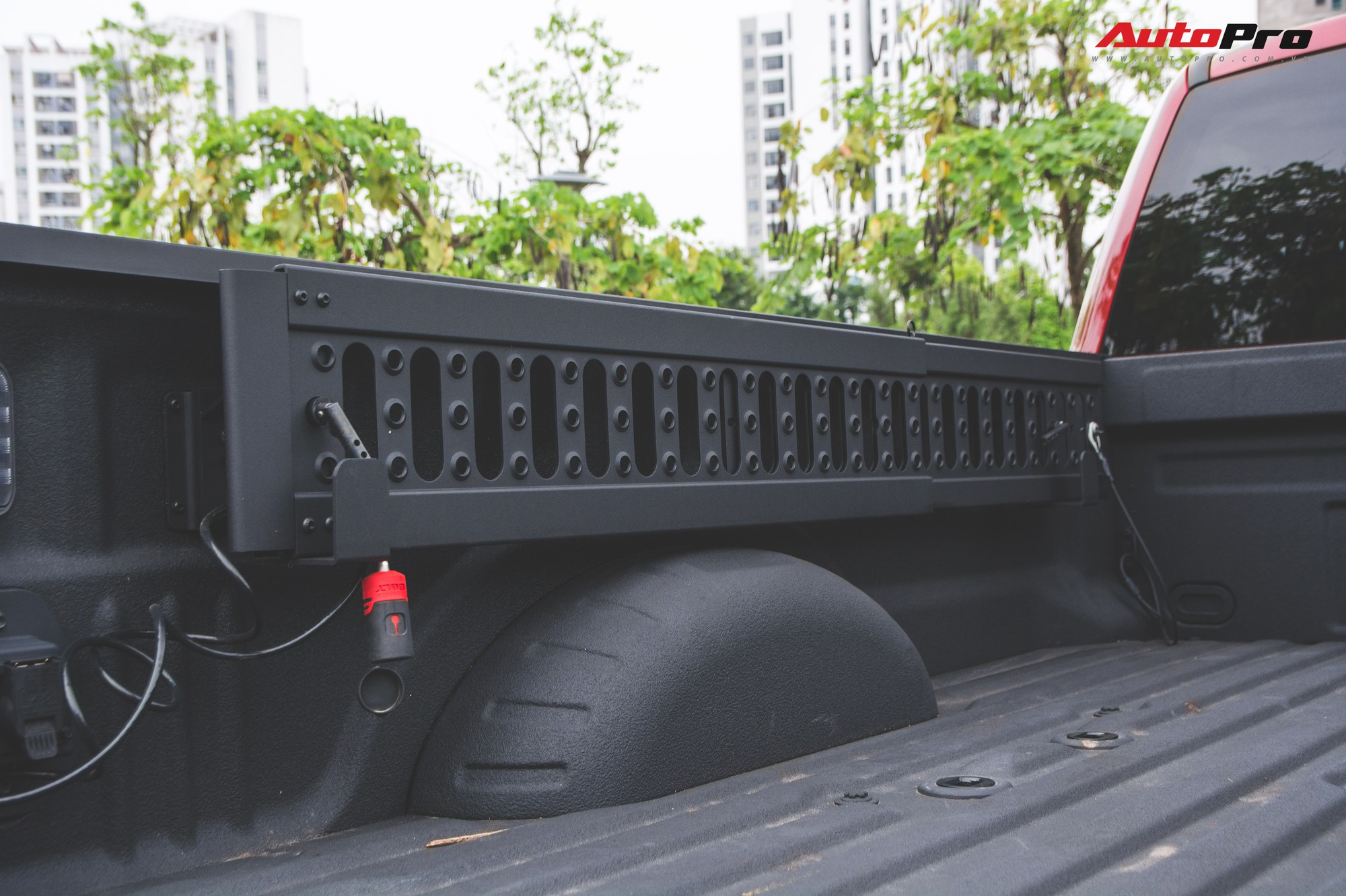 Cận cảnh Ford F-450 Limited Heavy Duty đầu tiên Việt Nam - Ông trùm của làng bán tải có giá hơn 6 tỷ đồng