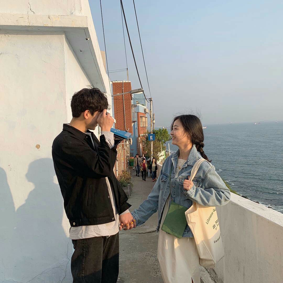 Khoảnh khắc Facebook báo tin bạn đã match thành công với crush: Ối giời ơi, đám cưới tổ chức ở đâu bây giờ?