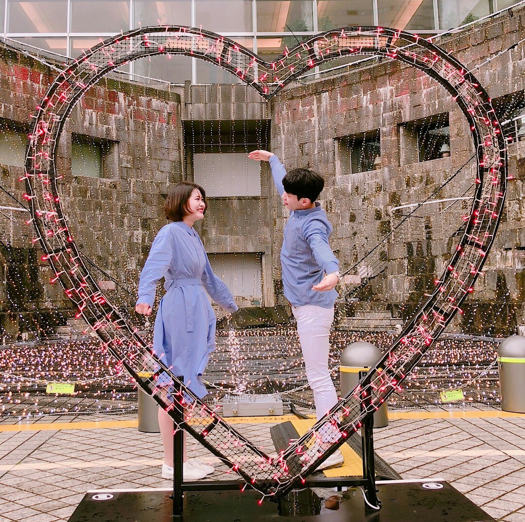 Khoảnh khắc Facebook báo tin bạn đã match thành công với crush: Ối giời ơi, đám cưới tổ chức ở đâu bây giờ?