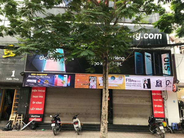 Toàn bộ đầu số tổng đài của Nhật Cường mobile ngừng hoạt động sau khi bị công an khám xét