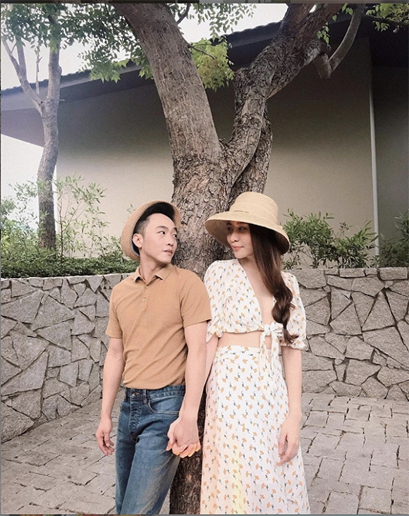 Khoe ảnh tình bể bình, Cường Đô La khẳng định Đàm Thu Trang là giải pháp đời mình và bật mí thông tin hôn lễ