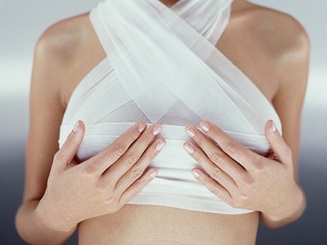 Nâng ngực có thể khiến bạn nhận cái kết đắng: Trước khi làm hãy nhớ nguyên tắc sống còn này