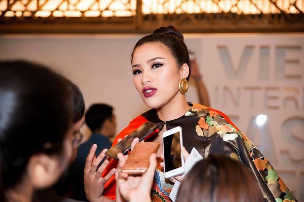 Lật mặt những màn tuyên bố giải nghệ đẫm nước mắt của sao Việt và sự thật sau đó là...nuốt lời