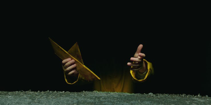 Soi nhanh 15 chi tiết đáng chú ý nhất trailer IT 2: Gã hề ma quái từng có con?