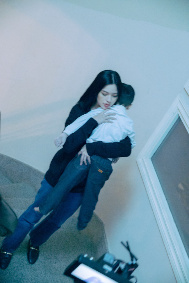 Đóng phim nhiều cảnh nóng, phá thai gây sốc, Quán quân The Face - Tú Hảo bỏ diễn vì quá sợ