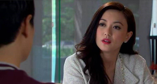 Đến xin việc thì gặp ngay vợ cũ phỏng vấn, nghe từng lời người cũ nói anh chồng không ngẩng mặt lên được