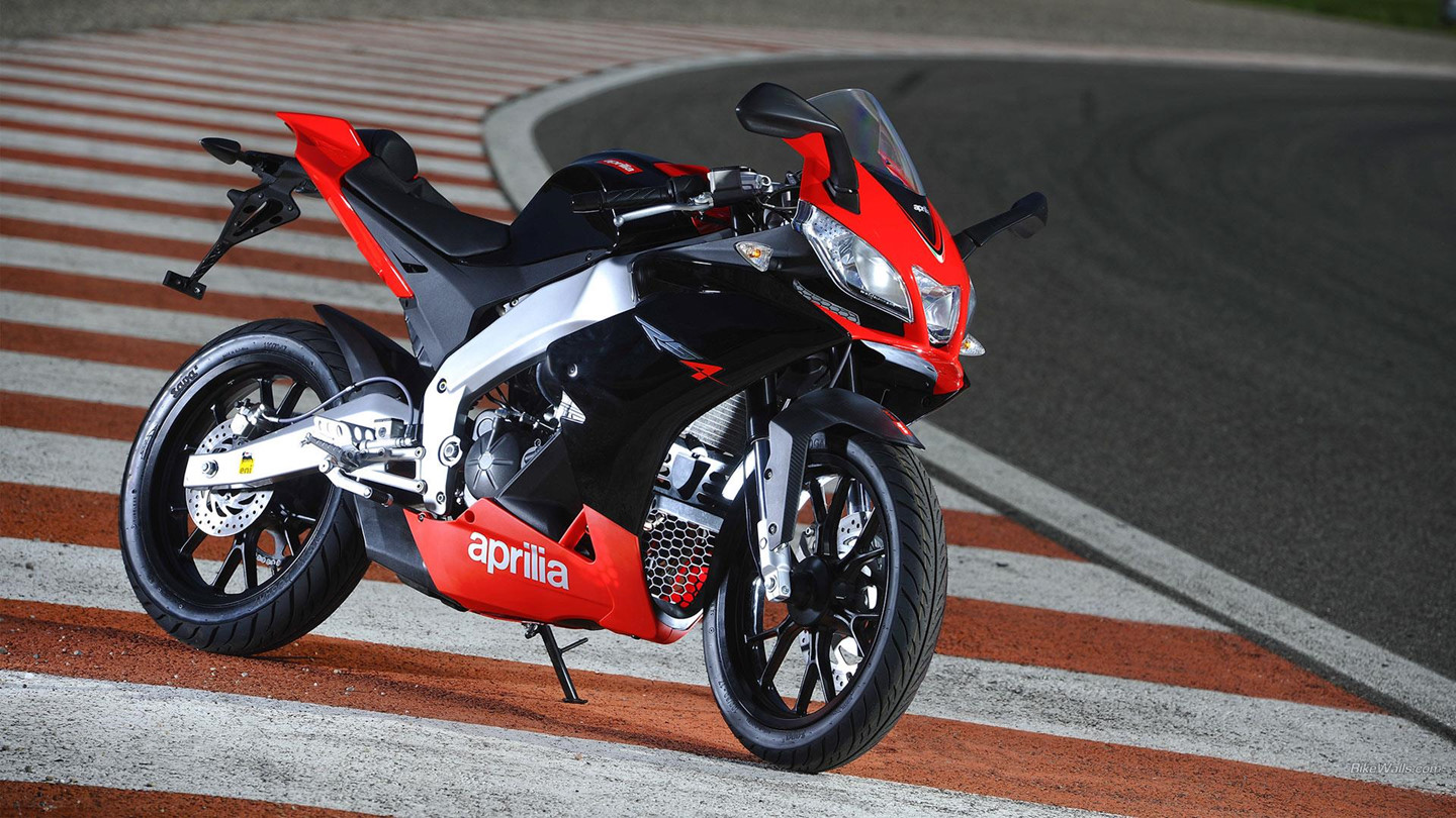 10 mẫu sportbike tốt nhất năm 2019, Ducati V4 R đứng đầu