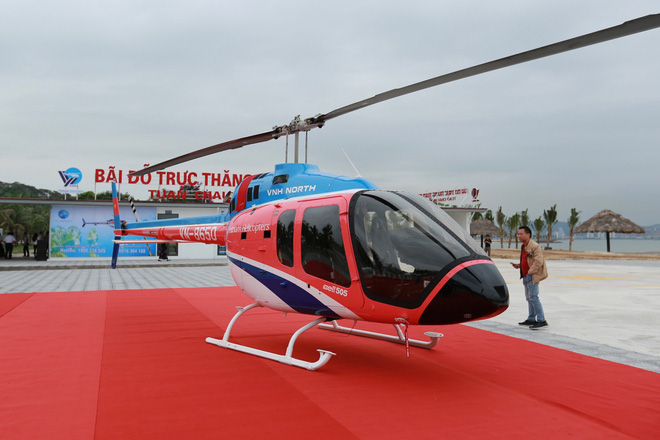 Cận cảnh bộ đôi trực thăng Bell 505 vừa khai trương dịch vụ bay ngắm vịnh Hạ Long