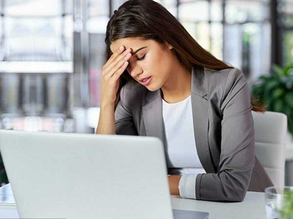 Sắp xếp lại di vật của chồng sau đám tang, tôi chết đứng khi đọc được một bức email rồi từng tầng bí mật cứ thế bị lột ra