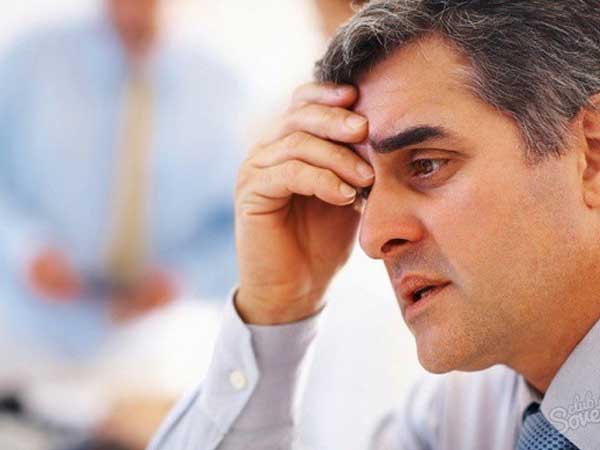 Con trai đưa bạn gái về ra mắt, tôi ngẩn người rồi đau khổ tột độ khi phát hiện thân thế của cô gái