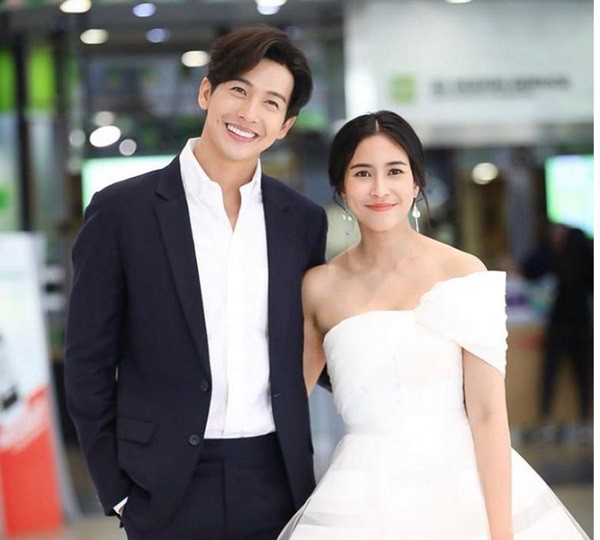 Con trai đưa bạn gái về ra mắt, tôi ngẩn người rồi đau khổ tột độ khi phát hiện thân thế của cô gái