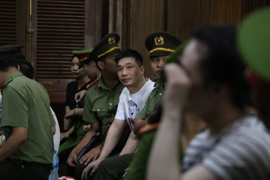 Sự thật lời khai hotgirl Ngọc Miu và các kiều nữ trong vụ Văn Kính Dương