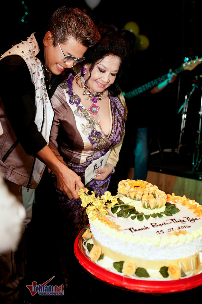 Thanh Bạch: Thẩm Thúy Hằng là bà mối để tôi gặp, yêu và cưới Thúy Nga