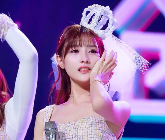 Những cậu ấm cô chiêu 9X, 10X giàu sụ trong làng giải trí Hoa ngữ