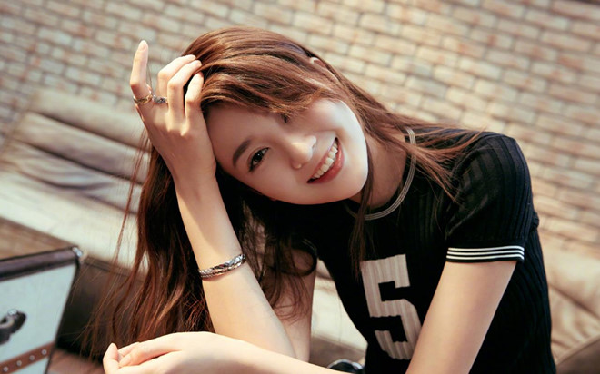 Những cậu ấm cô chiêu 9X, 10X giàu sụ trong làng giải trí Hoa ngữ