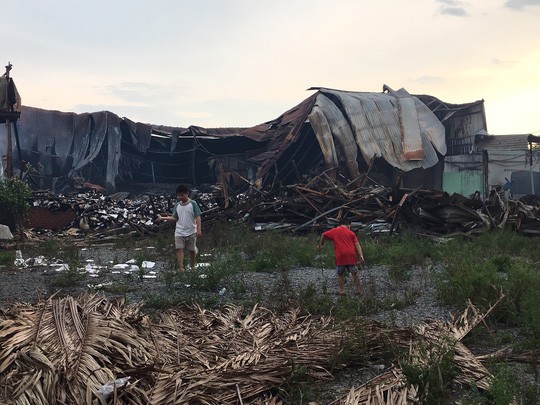 Bí ẩn vụ cháy rụi kho tài liệu xe buýt (*): Chủ tịch UBND TP HCM giao công an gấp rút điều tra